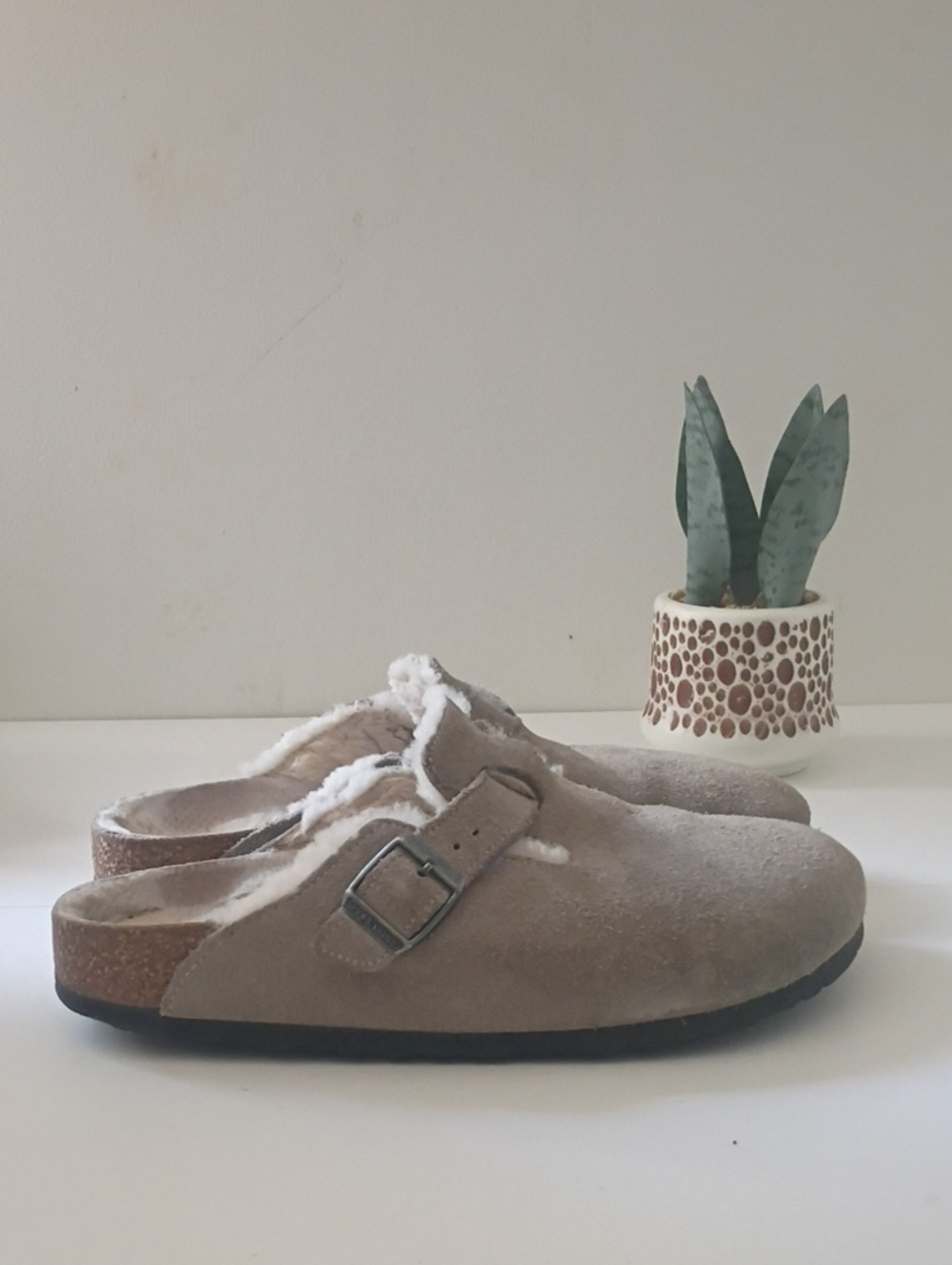 Birkenstock Boston Suede Shearling Lined Slip On Clogs in gray Size 40 L9 M7